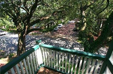 2nd image of 405 Tattnall St