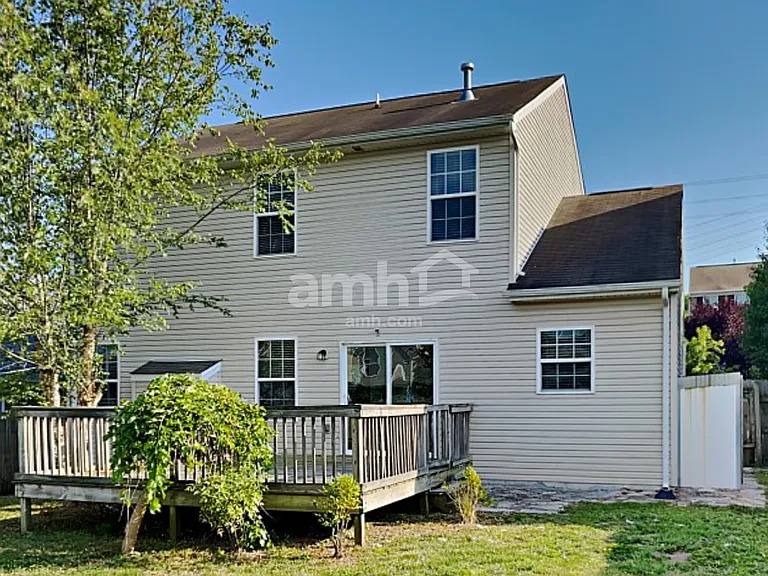 661 Wolfeboro Ln — Photo 20