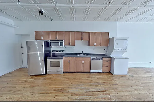 Rented by Link Real Estate NYC | media 13