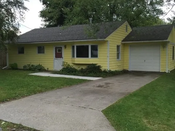 210 Eureka Dr, Manlius, NY 13104