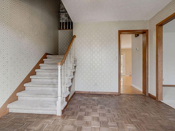 5th image of 124 Natchez Ln