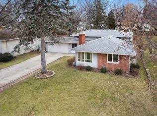 2708 Bittersweet Ave, Green Bay, WI 54301