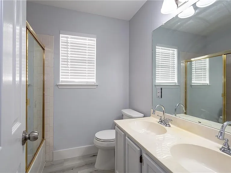 2917 Bernardino Cv — Photo 9