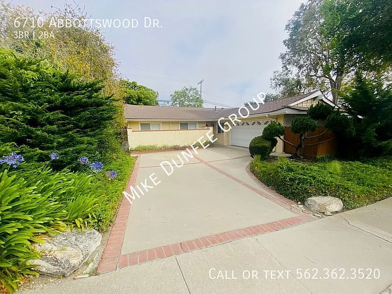 6710 Abbottswood Dr — Photo 2