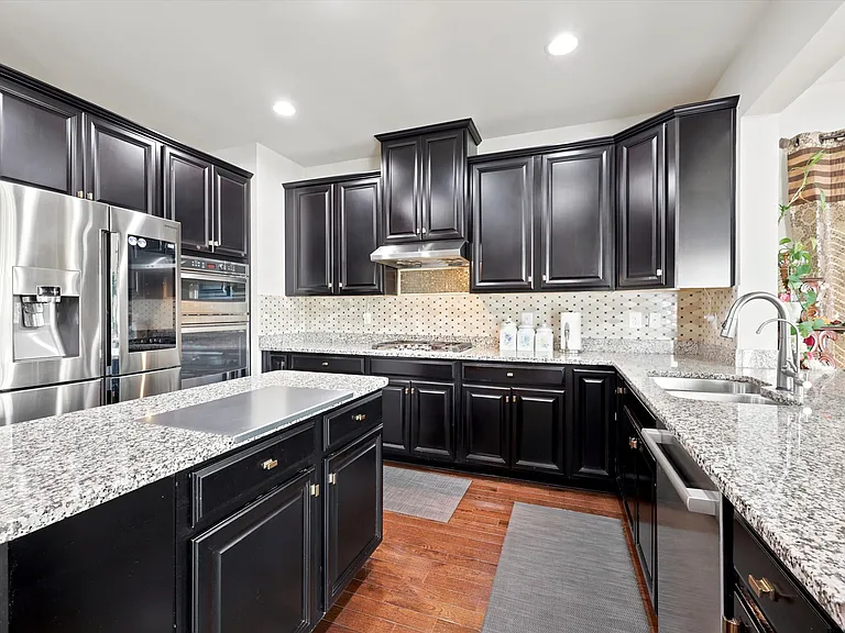 514 Quarry Point Rd — Photo 5