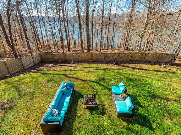 2nd image of 13651 Tonja Ln