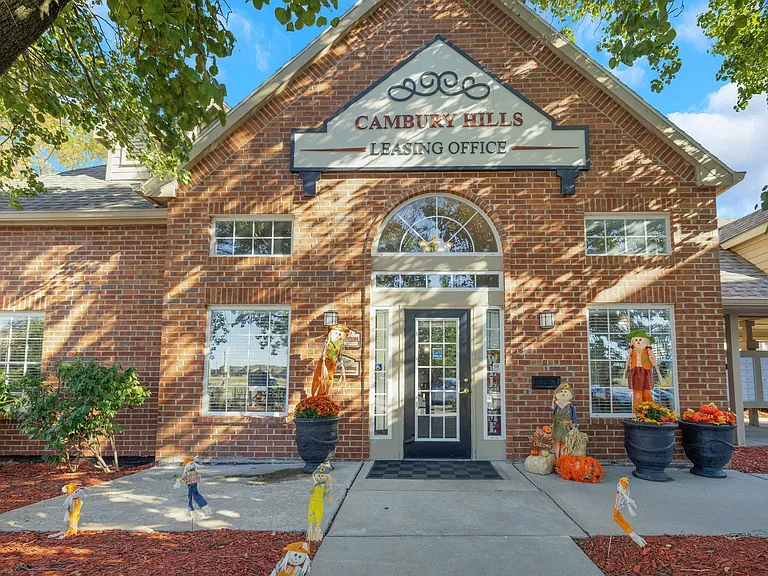 Welcome home to Cambury Hills Apartments, 16255 Emmet Plaza, Omaha, NE 68116. Professionally Operated by Highlands Vista Group.