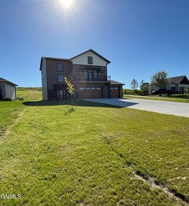 507 Long Dr, Watford City, ND, 58854