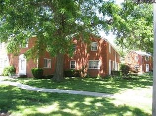 441 Kenwood Dr #E-2, Euclid, OH 44123