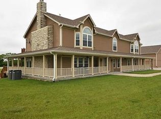 15914 Short Ln, Smithville, MO 64089