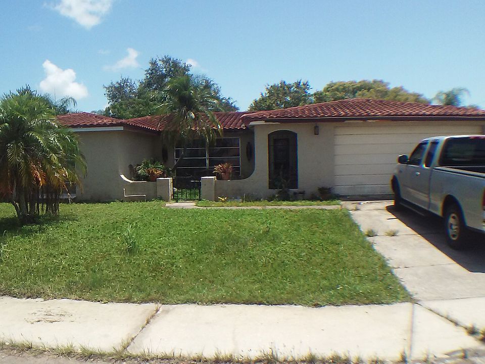 1st image of 3414 Salisbury Dr