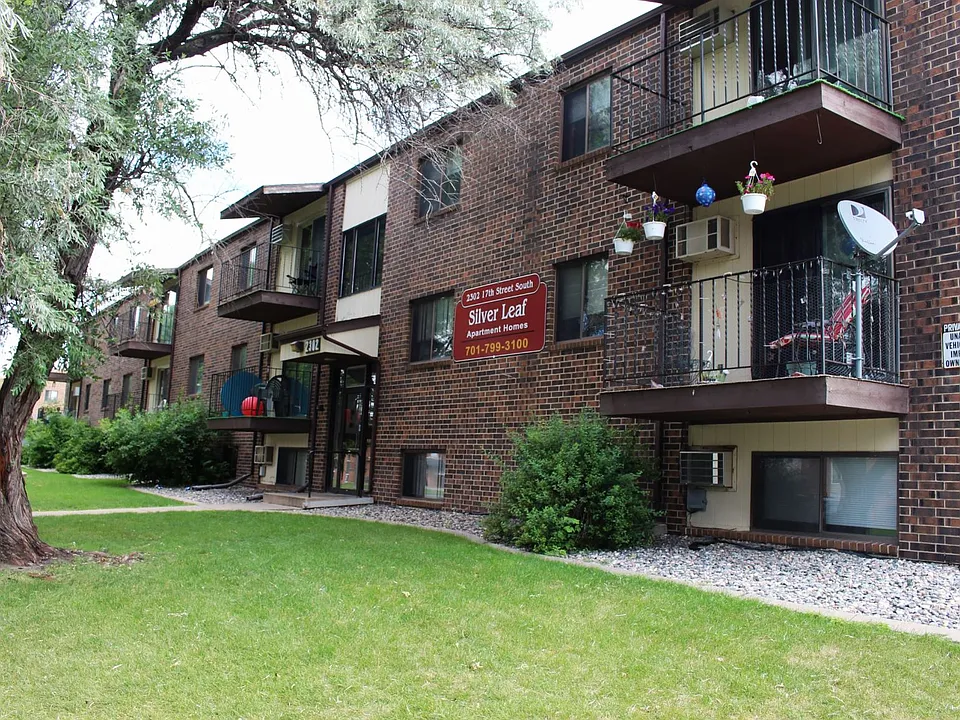 Silver Leaf Apartments