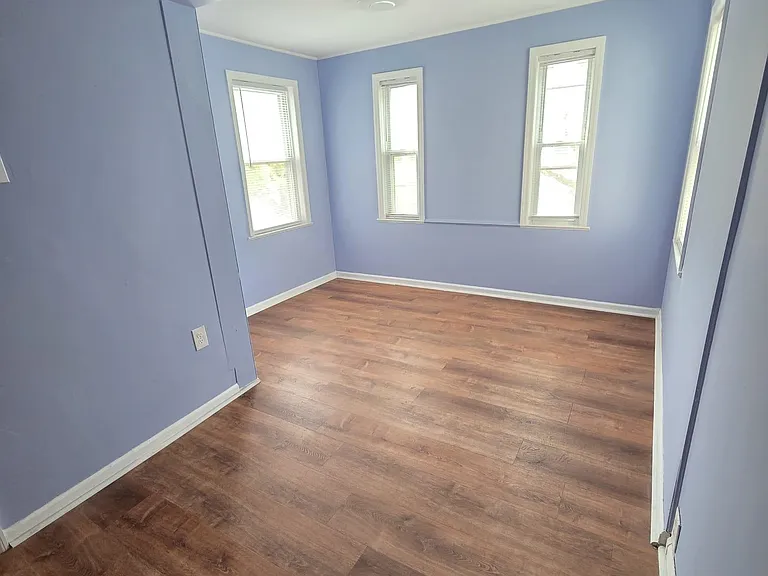 364 Woodlawn Ave #2 — Photo 15