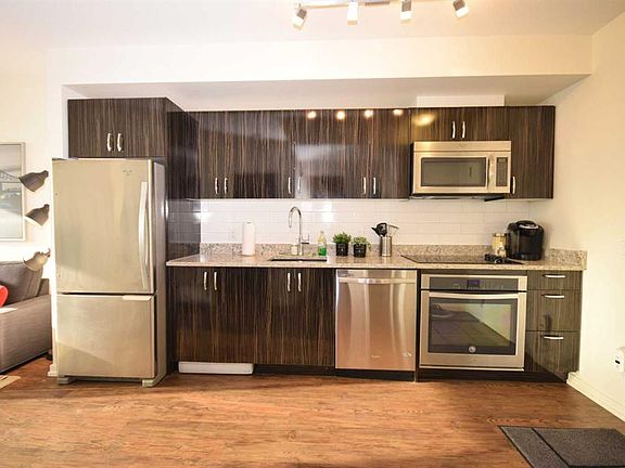 4th image of 450 W 8th Ave SE #909