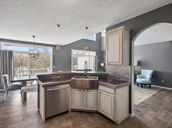 18911 Inca Ave, Lakeville, MN 55044