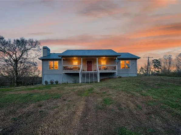 1982 Moccasin Gap Rd, Lula, GA 30554