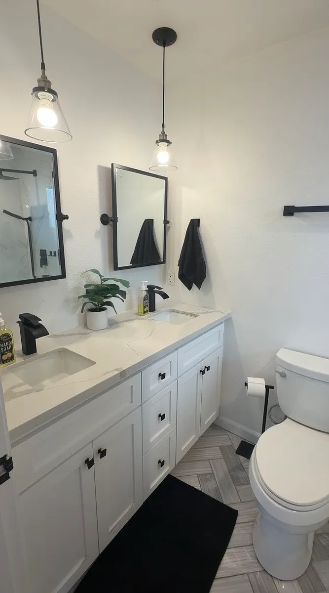 Building Photo - 52801 Avenida Alvarado
