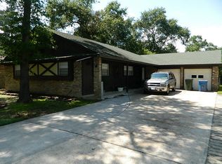 9 Columbia St, Conroe, TX 77301