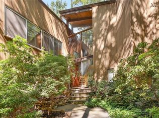 15 Hemlock Trl, New City, NY 10956