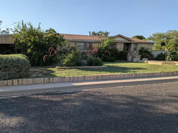 408 W Saint Anna St, Stanton, TX 79782