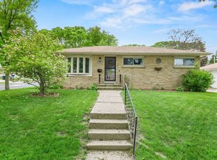 1605 W Plainfield Ave, Milwaukee, WI 53221