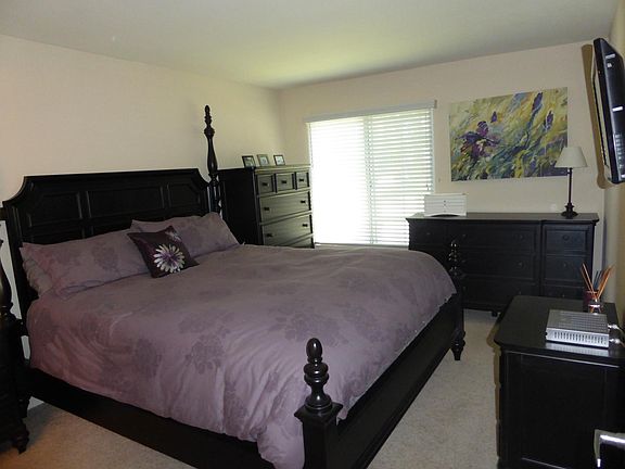 4th image of 5535 Canoga Ave APT 131