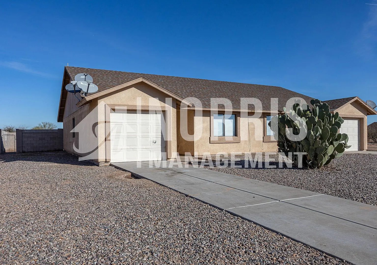 Perfect Duplex in Arizona City — Photo 2