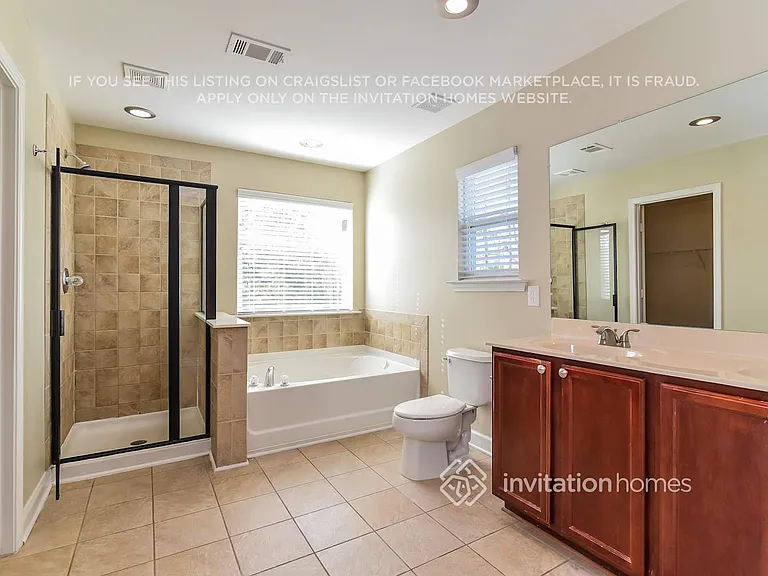 1243 Sparkling Cove Dr — Photo 17