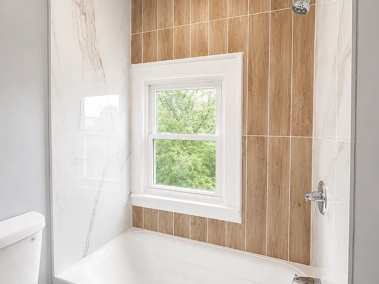 192 Mapes Ave #3 — Photo 7