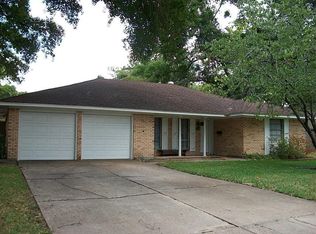 3902 Gardendale Dr, Houston, TX 77092