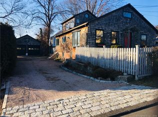 88 Pearl St, Groton, CT 06340