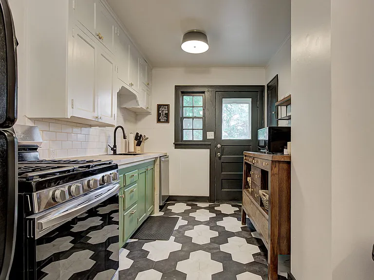 2215 W Broadway Ave #1 — Photo 19