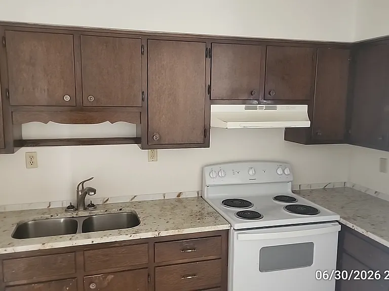 2442 Husson Ave — Photo 7