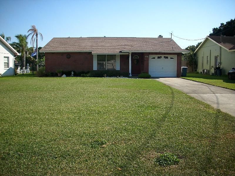 1st image of 5870 102nd Ave