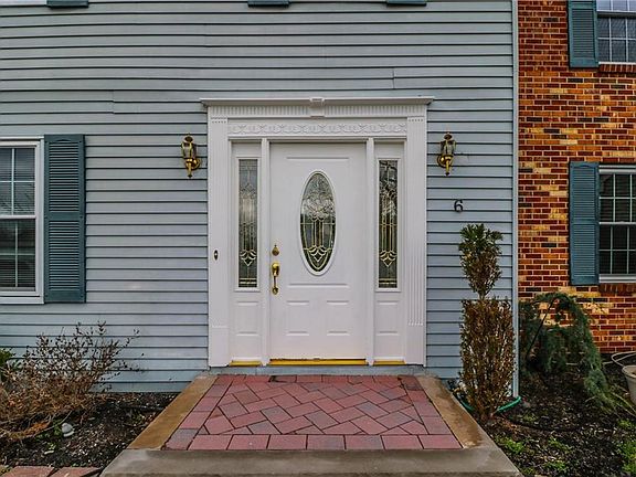 3rd image of 6 Sturbridge Dr