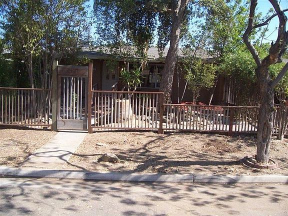 2nd image of 3950 N Safford Ave