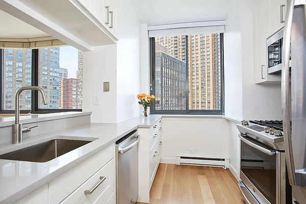 Rented by Brown Harris Stevens | media 19