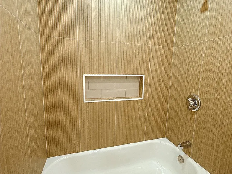 256 Streamwood — Photo 11