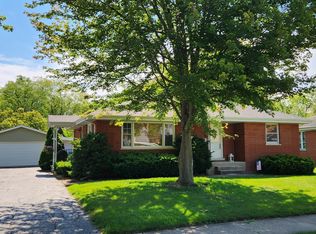 1431 Wood St, Crete, IL 60417