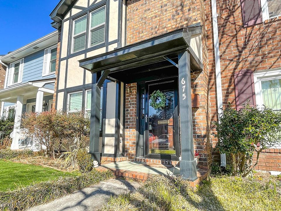 Welcome to 675 Buckhall Court!