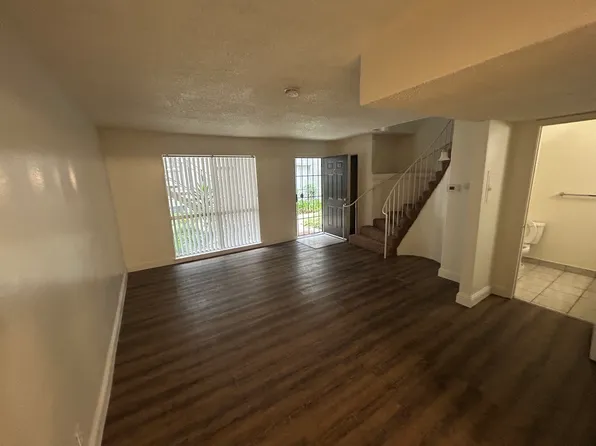 6019 N College Ave, Fresno, CA