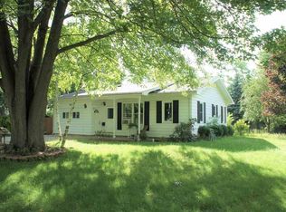 901 Eastwood Dr, Mount Pleasant, MI