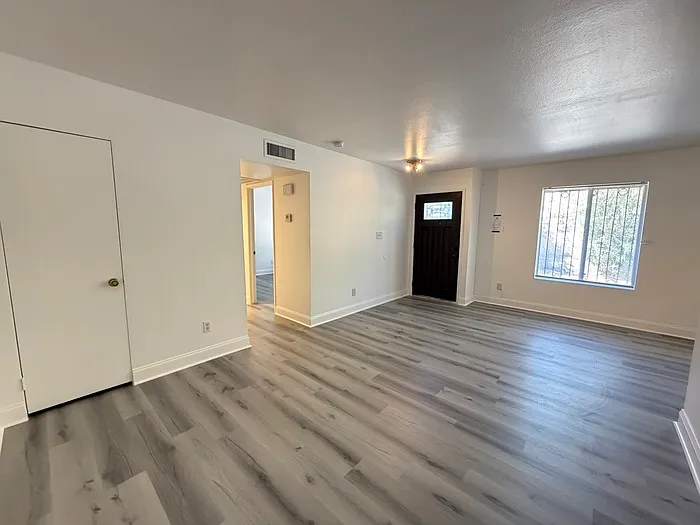 2 bed, 1.0 bath, 1000 sqft, $1,335 — Photo 3