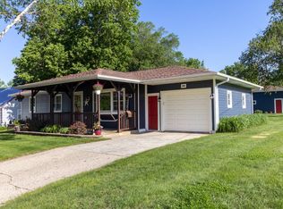209 Thomas Hill Rd, Jackson, MN 56143