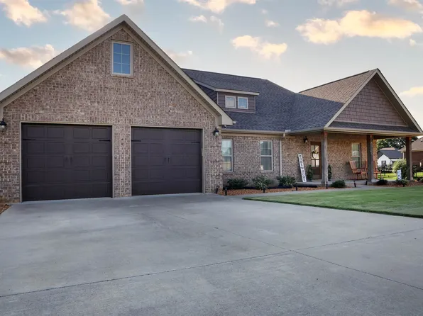 44 Allen Cir, Tuscumbia, AL 35674