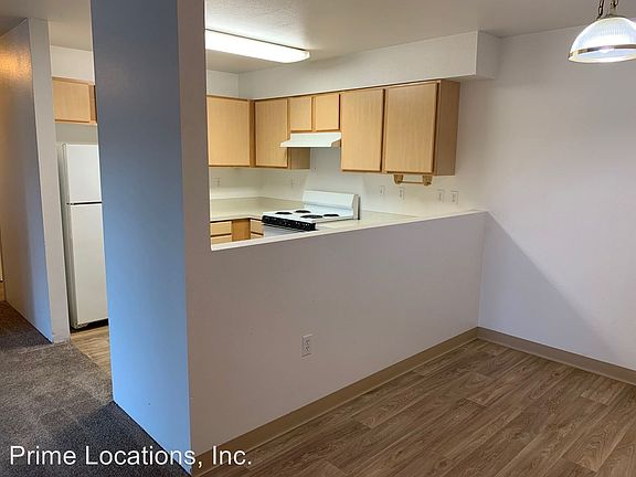 3rd image of 3007 Borst Ave APT D3