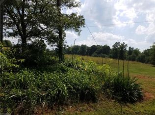 6010 Seward Rd, Pfafftown, NC 27040