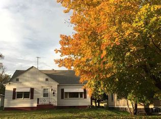 813 6th Ave, Two Harbors, MN 55616