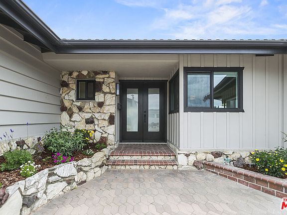 3rd image of 4444 Don Felipe Dr