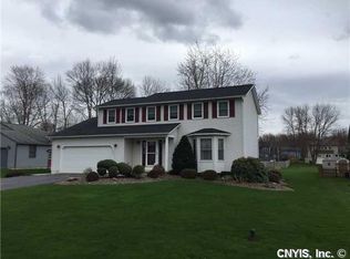 6532 Lakeshore Rd, Cicero, NY 13039